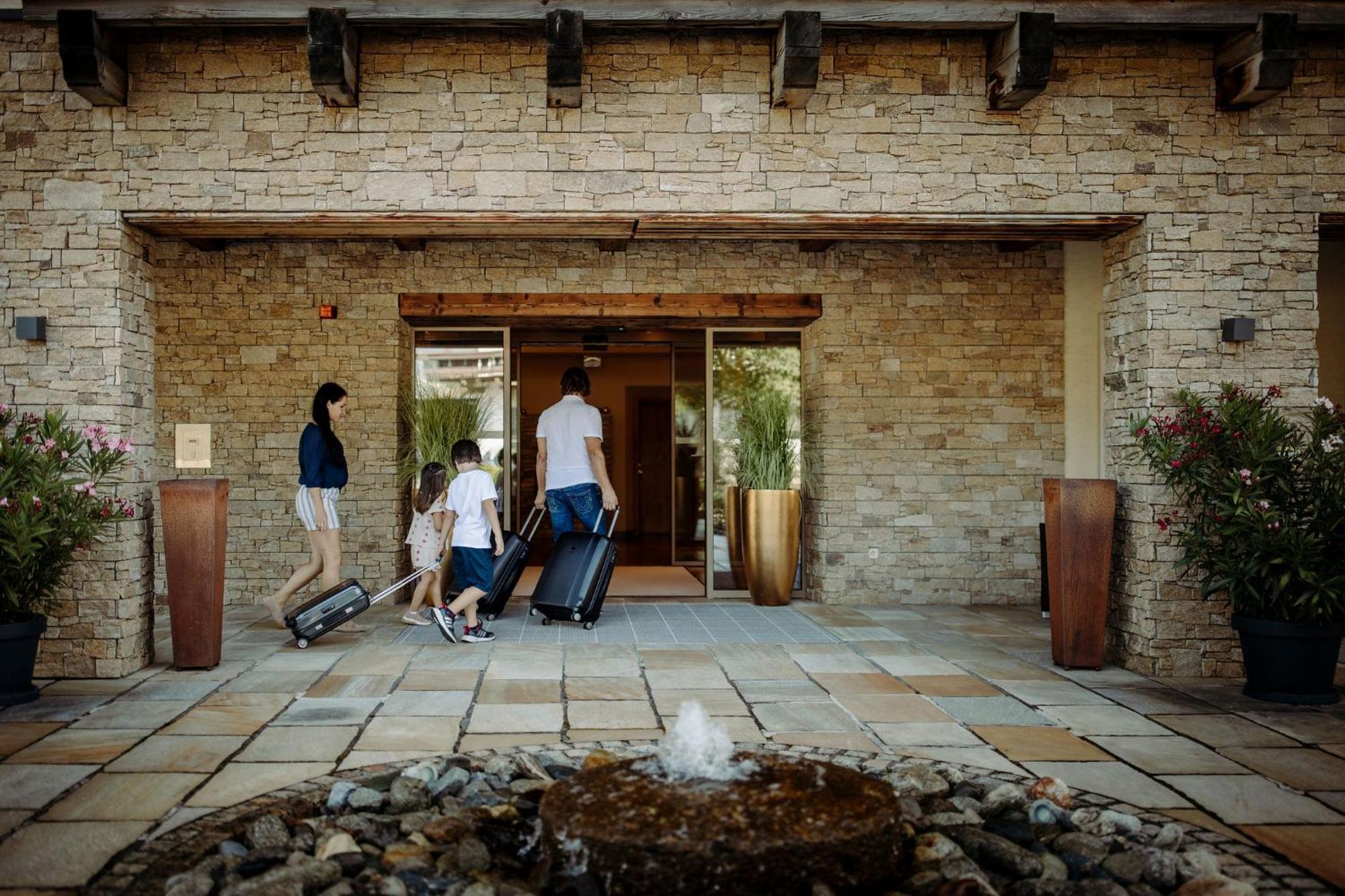 Das Gemuetliche Dorfhotel Kaltenhauser Холерсбах им Пинцгау Екстериор снимка