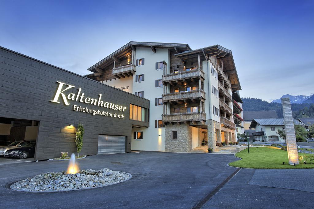 Das Gemuetliche Dorfhotel Kaltenhauser Холерсбах им Пинцгау Екстериор снимка